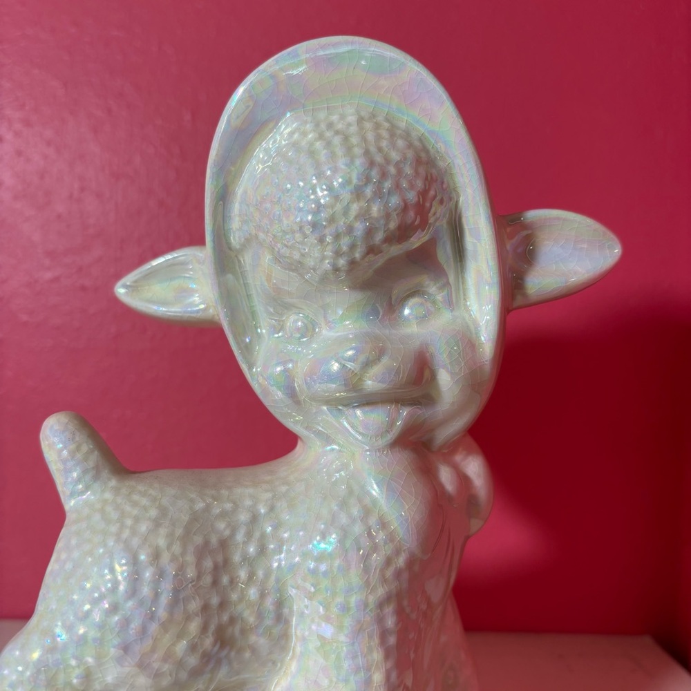 Vintage * Iridescent Unique White Ceramic Lamb Hat Figure Easter Holiday Kitsch